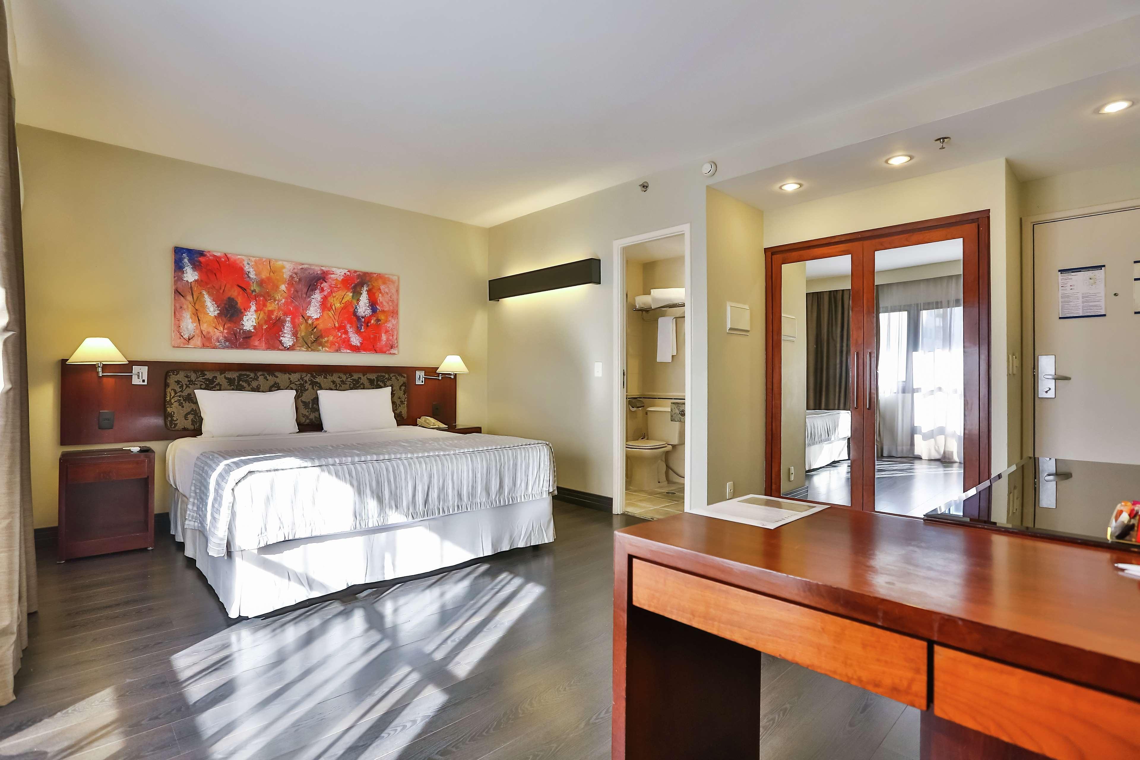 Double Tree By Hilton Sao Paulo Itaim Ξενοδοχείο Δωμάτιο φωτογραφία A room at the hotel